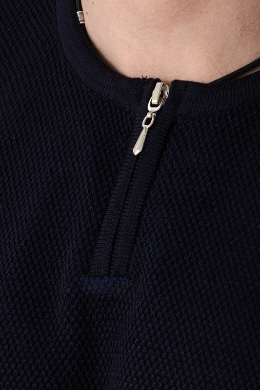 Светр чоловічий